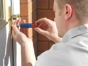 Baltimore Pro Locksmith Baltimore, MD 410-246-6585 - 3a-Broken-Key-Extraction